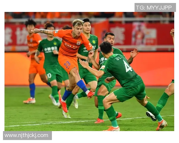 2012年鲁能与国安激战回顾精彩集锦尽显足球魅力与激情 2012年鲁能与国安激战回顾精彩集锦尽显足球魅力与激情